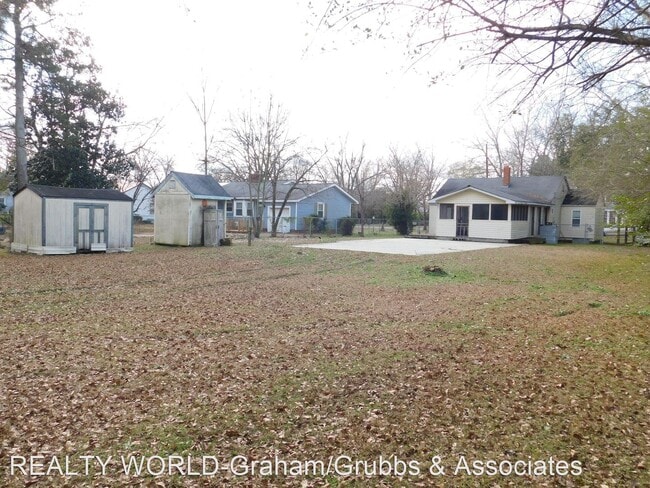 Building Photo - 2 br, 1 bath House - 306 N Elm Street