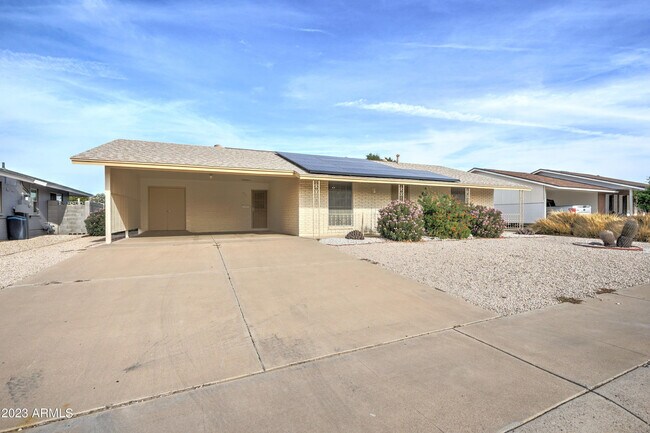 Foto del edificio - 10144 W Cheryl Dr