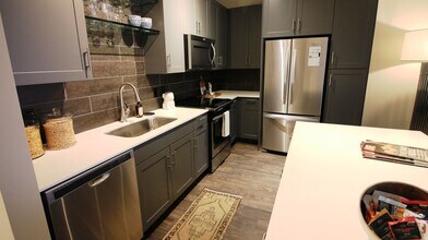 Interior Photo - 1900 Pacific Residences