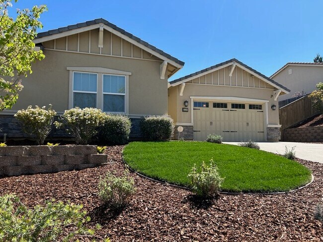 Building Photo - Beautiful 3 Bedroom 2 Bathroom in Folsom -...