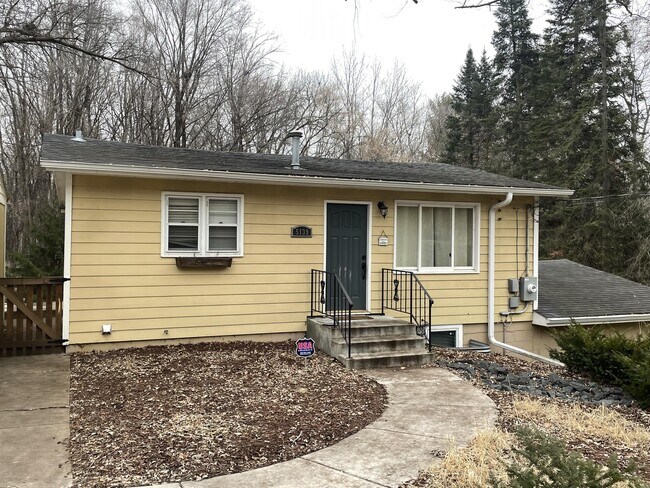 Foto del edificio - 5139 Beacon Hill Rd