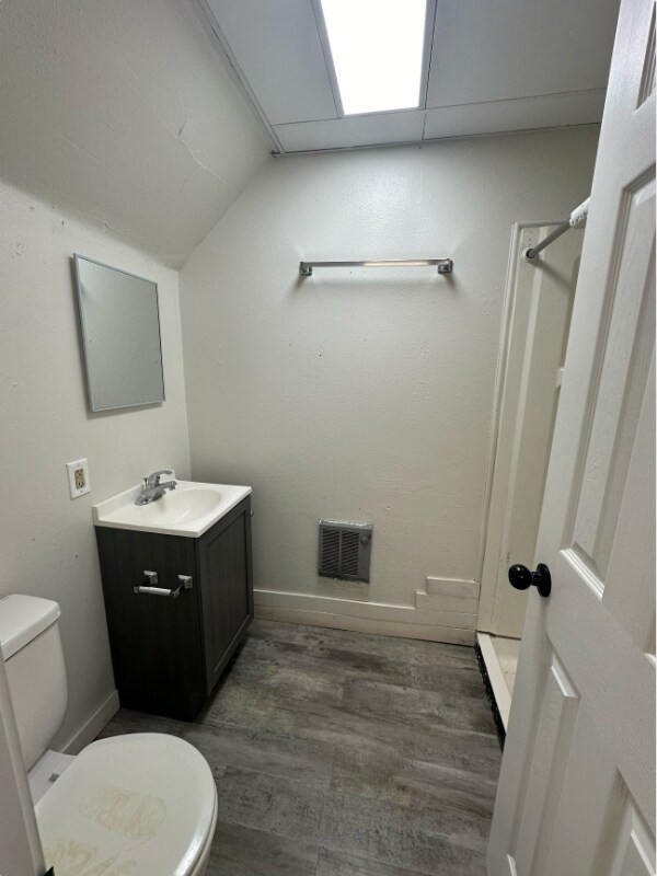 Building Photo - 118 Conley Ave S