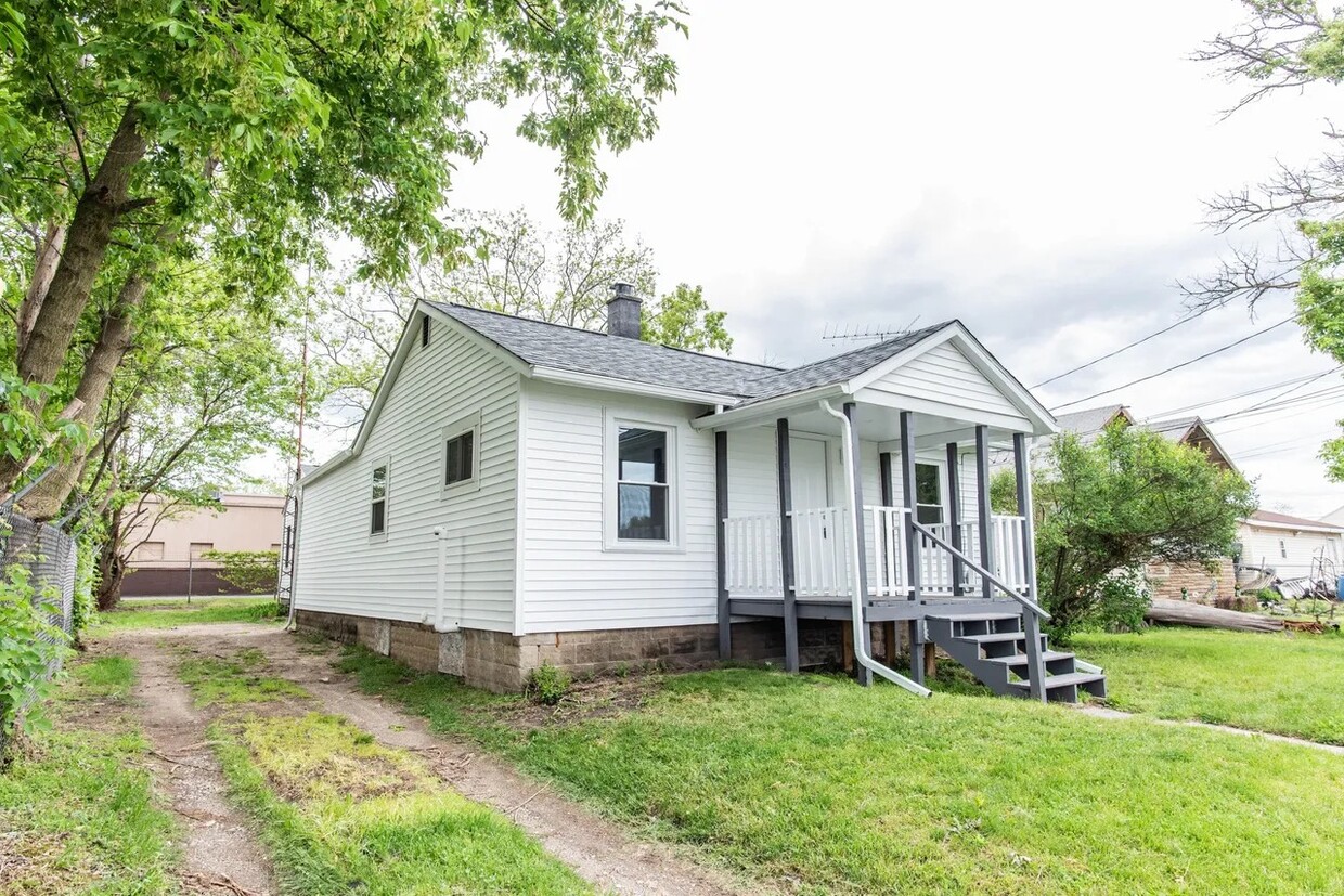 Foto principal - 1226 Shakespeare Ave