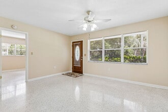 Building Photo - 2406 Husson Ave
