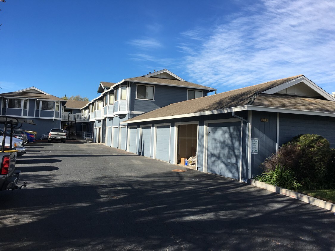 Foto principal - 3116 Lone Tree Way