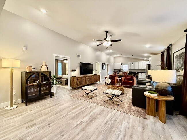Foto del edificio - Bright New 5 Bedroom Ranch Retreat In West Chester