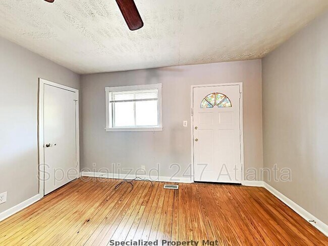 Foto del edificio - 1332 Eubanks Ave