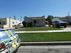 Building Photo - 610 E Cypress St