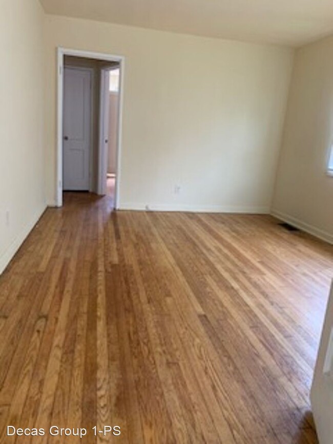 Building Photo - 3 br, 1 bath House - 1633 32nd Street