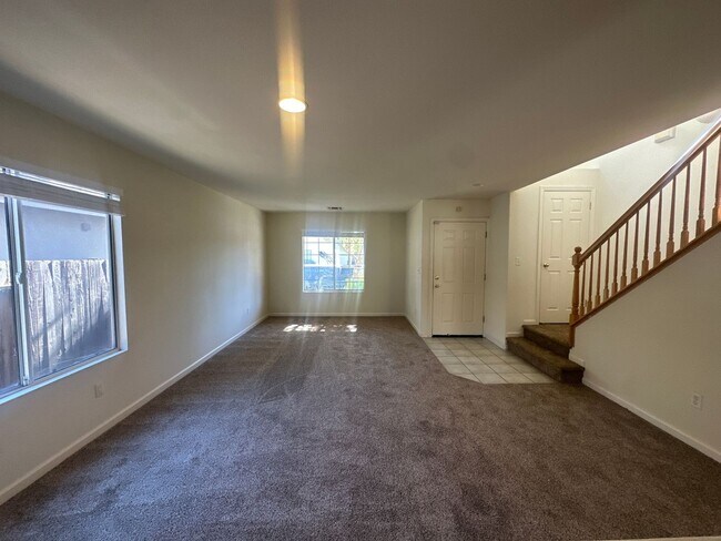 Building Photo - 87 Black Crow Ln