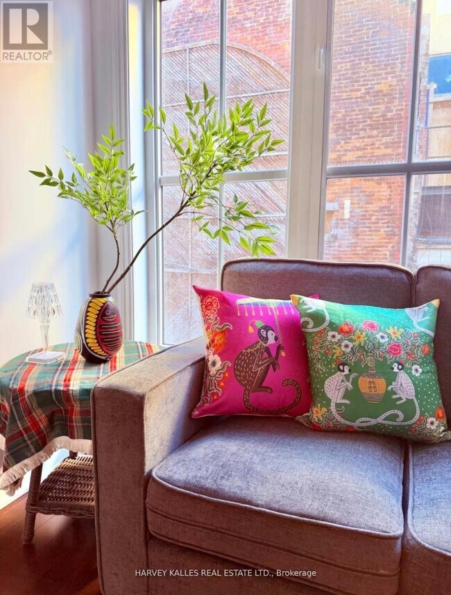 Photo du bâtiment - 543C PARLIAMENT STREET