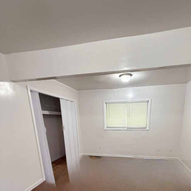 Foto del edificio - 19183 Russell