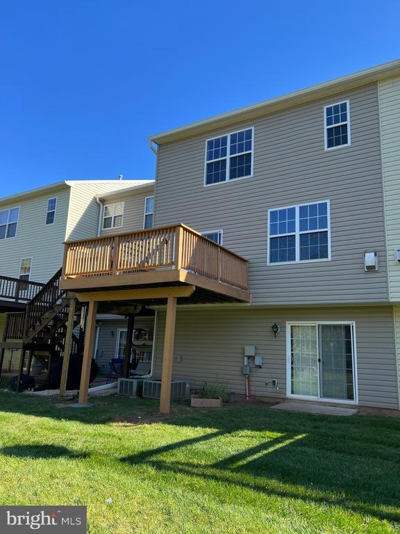 Building Photo - 206 Brook Meadow Dr