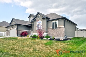 Building Photo - 6332 Spray Lake Dr