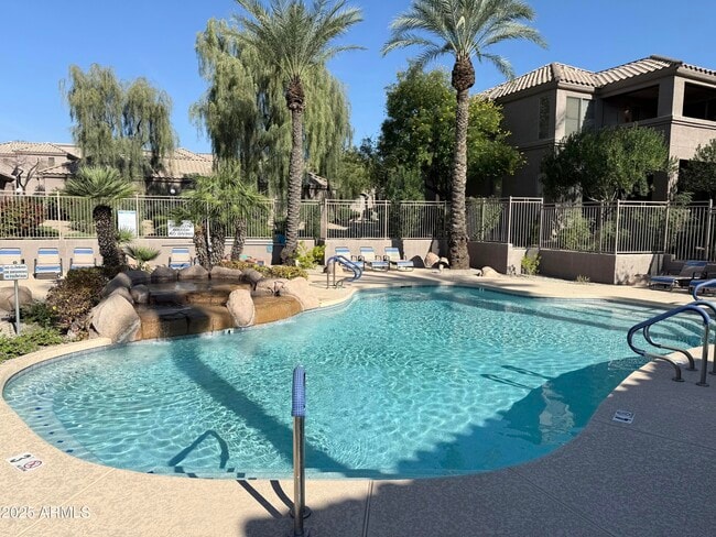 Building Photo - 11680 E Sahuaro Dr