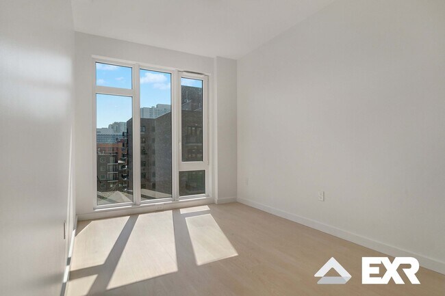 Foto del edificio - 14815 89th Ave