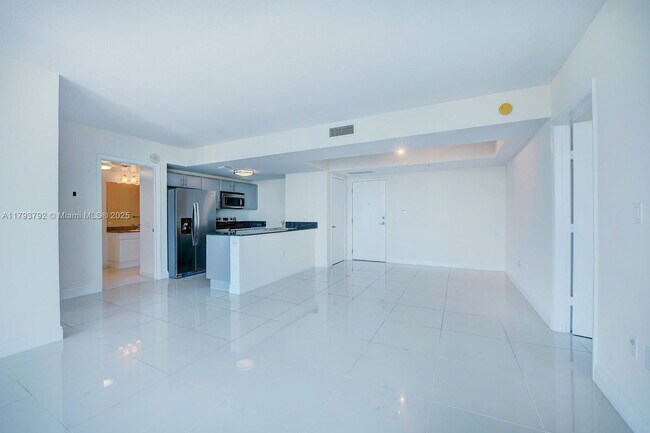 Foto del edificio - 1861 NW S River Dr