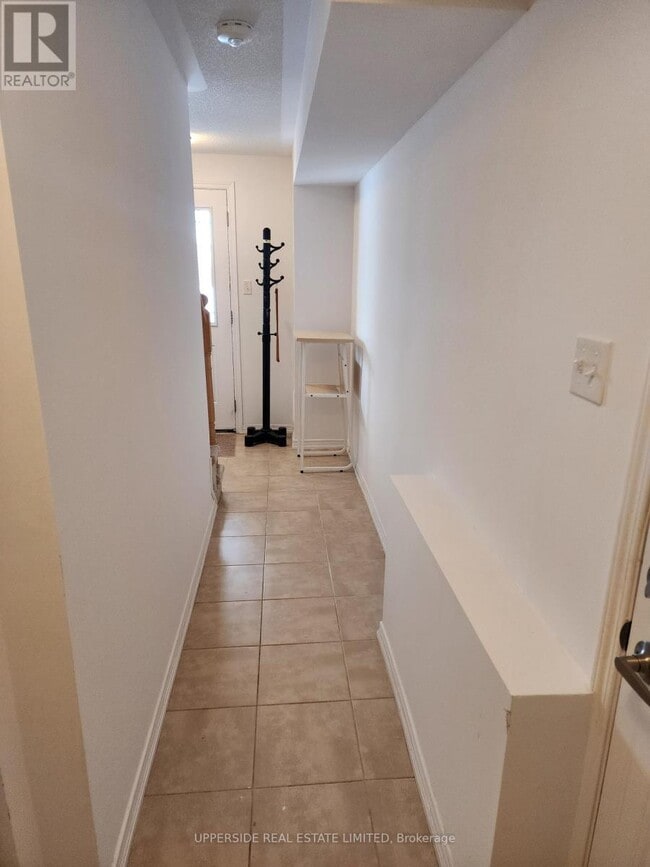 Building Photo - 123 Frank's Wy