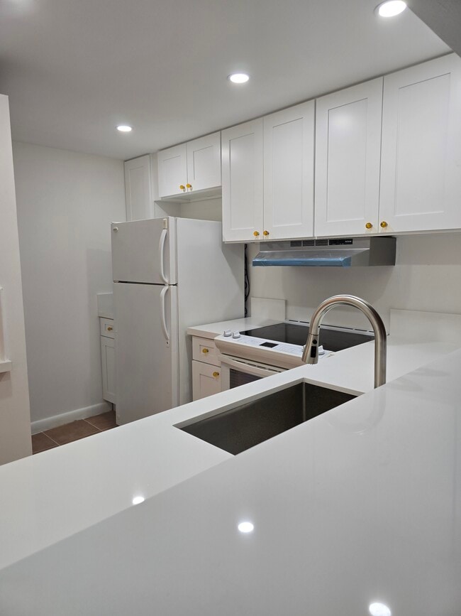 Foto del edificio - 11205 N Kendall Dr