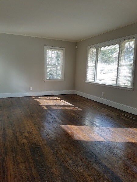 Primary Photo - Nice 2BR/1BA House Near Camp North End in ...