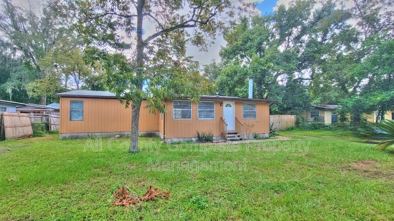 Primary Photo - 7934 Cocoa Ave