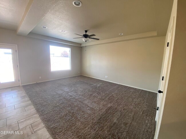 Building Photo - 408 La Puesta Dr