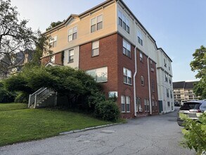 Building Photo - 361 Pearl St