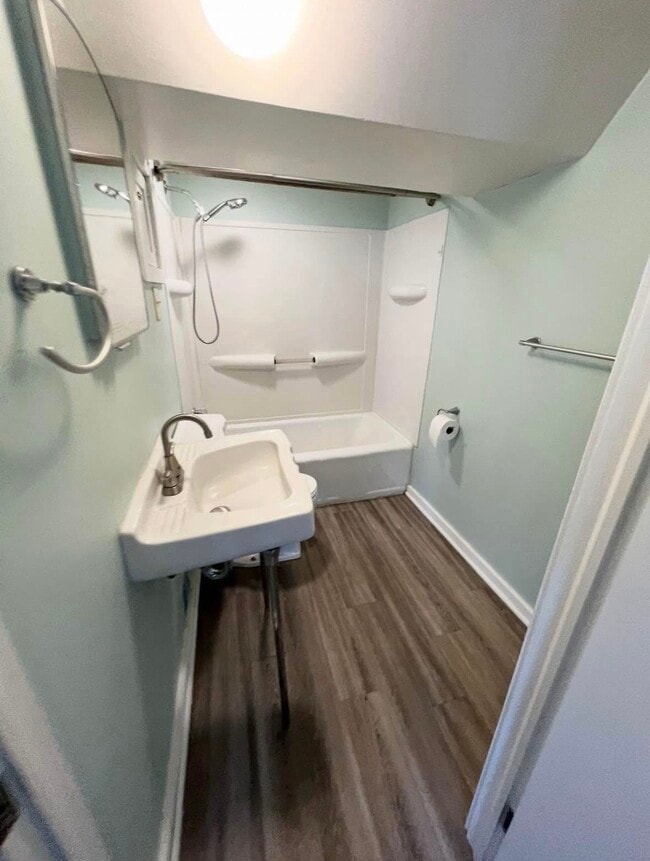 Building Photo - Church Alley