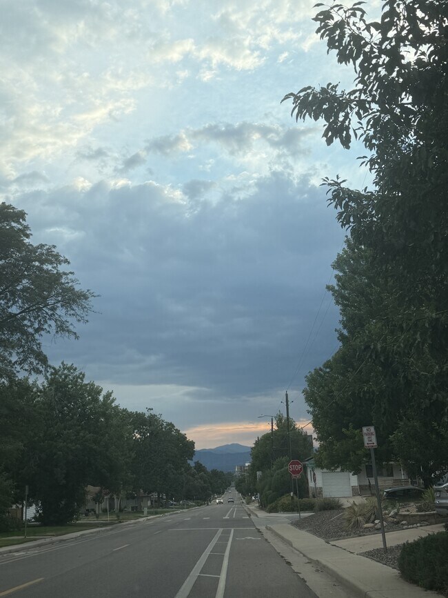 Foto del edificio - 5331 E Jewell Ave