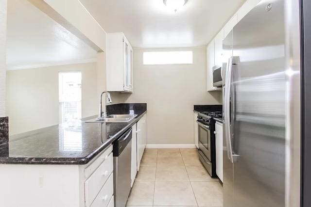 Building Photo - 13625 Fair Oaks Blvd