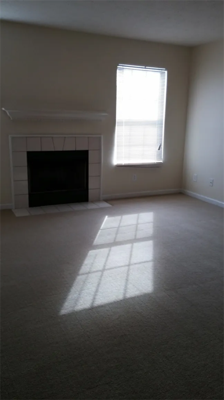 Foto del edificio - 2425 Bluewood Way