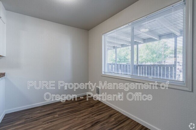 Foto del edificio - 760 Plymouth Dr NE