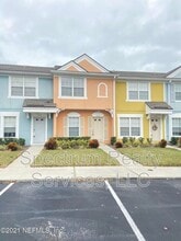 Building Photo - 12311 Kensington Lakes Dr