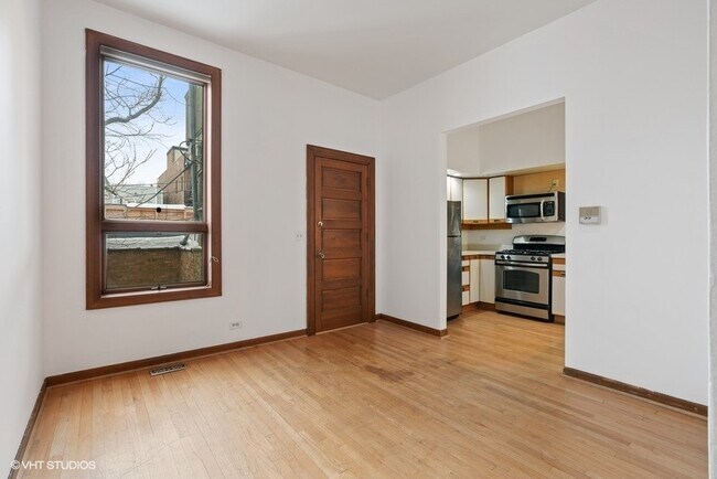Building Photo - 2020 N Fremont St