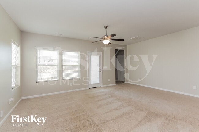 Foto del edificio - 7798 Creek Park Dr