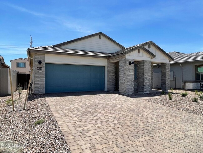 Building Photo - 12013 W Levi Dr