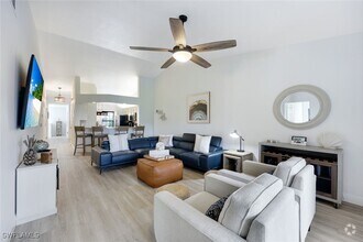 Building Photo - 824 Tanbark Dr