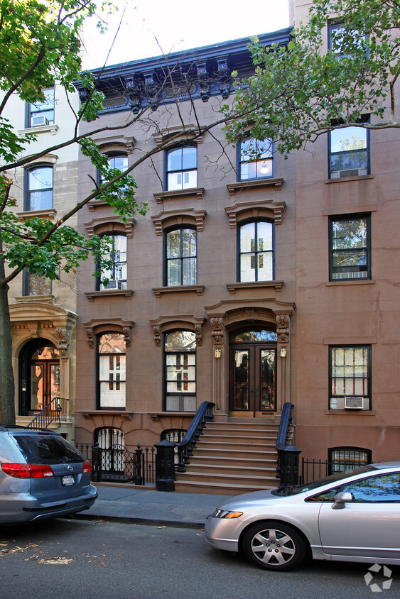 Foto principal - 321 Clinton St