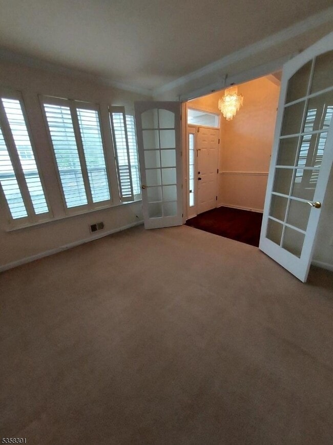 Building Photo - 200 Winding Hill Dr