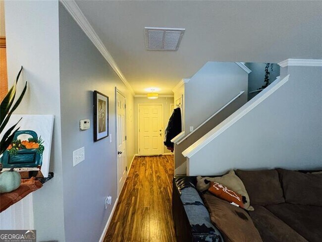 Foto del edificio - 106 Cypress Ct