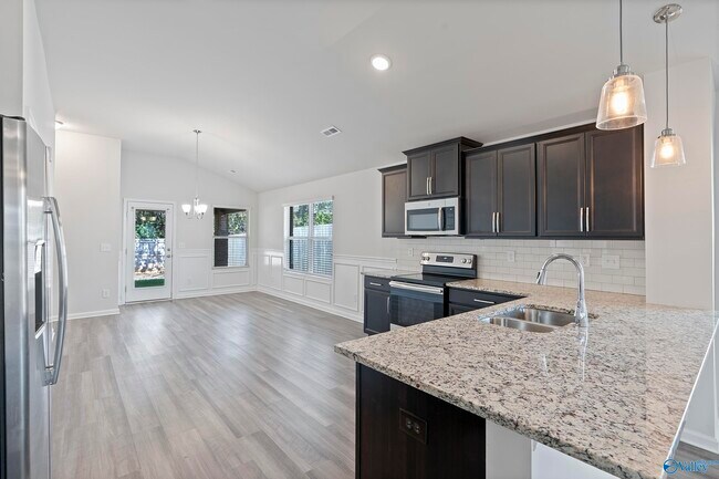 Building Photo - 156 Tybee Dr