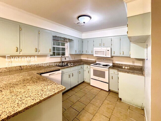 Building Photo - 89 Pheasant Run Dr