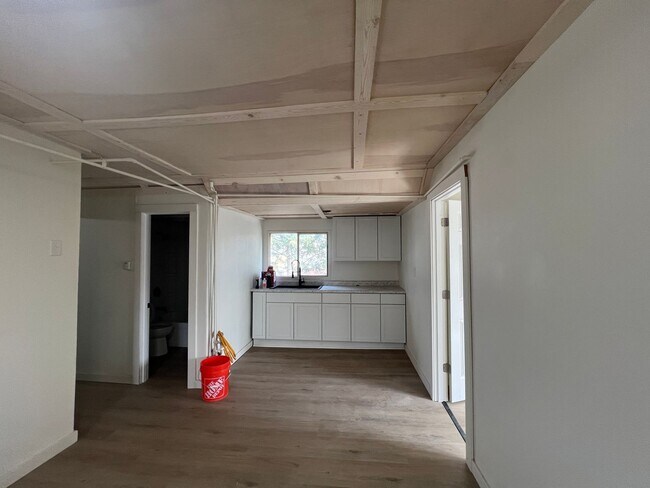 Foto del edificio - 616 McClellan St