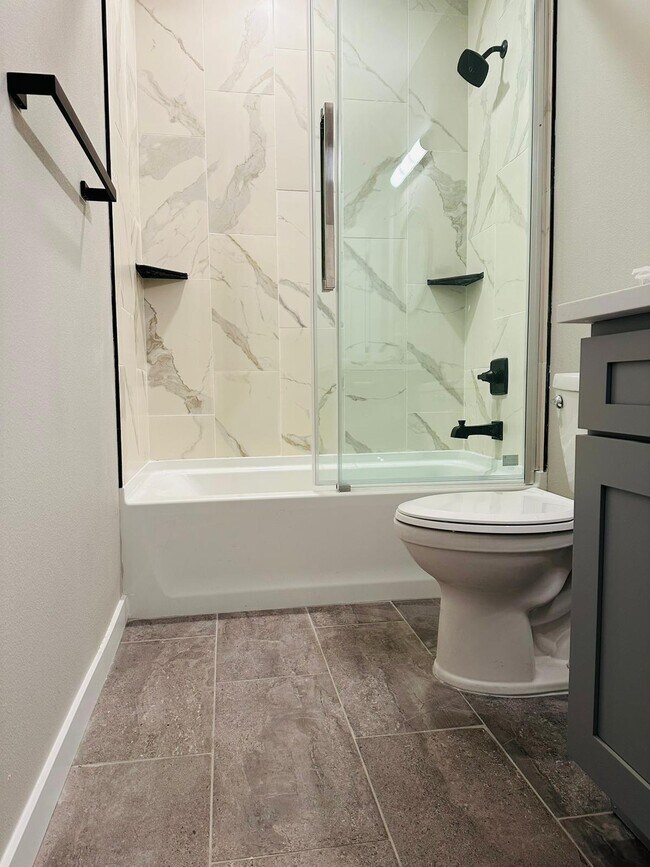 Foto del edificio - 2715 Maple St