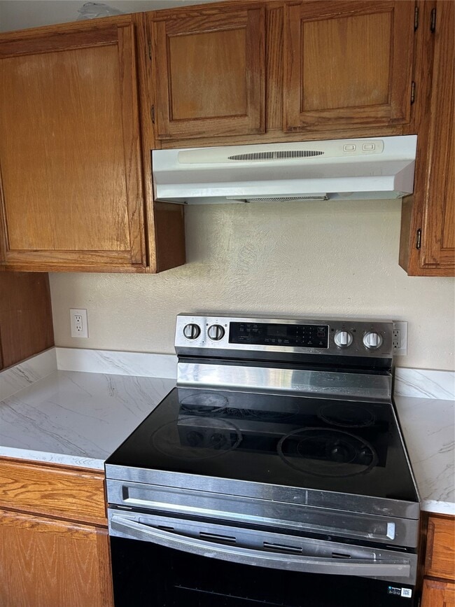 Building Photo - 15407 La Loma Dr