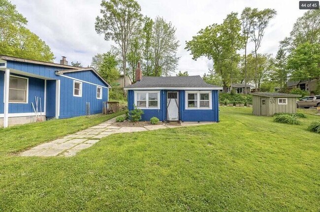 Foto del edificio - 2555 Melvin Rd