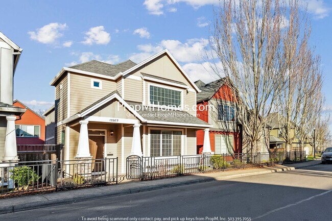 Building Photo - Three Bedroom Stunner in the Heart of Sher...