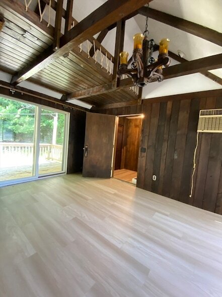 Building Photo - 30 Beechmont St