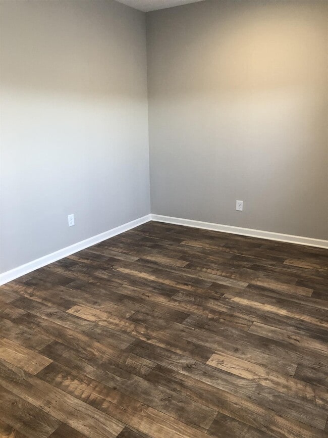 Building Photo - 628 Bradburn Village Cir