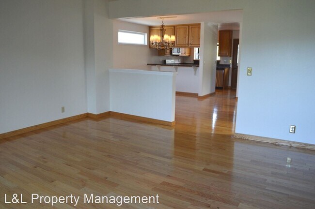 Building Photo - 2 br, 2.5 bath House - 63 Marin Avenue